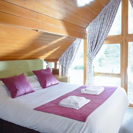 فندق Parkendفي  Whitemead Forest Park المظهر الخارجي الصورة